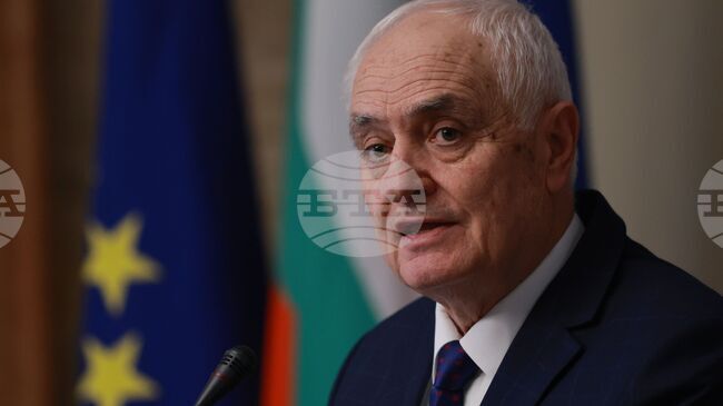 Ситуацията в Близкия изток и възможните рискове за региона обсъдиха в телефонен разговор военните министри на България и Турция