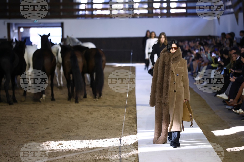 France Fashion Stella McCartney F/W 26/27