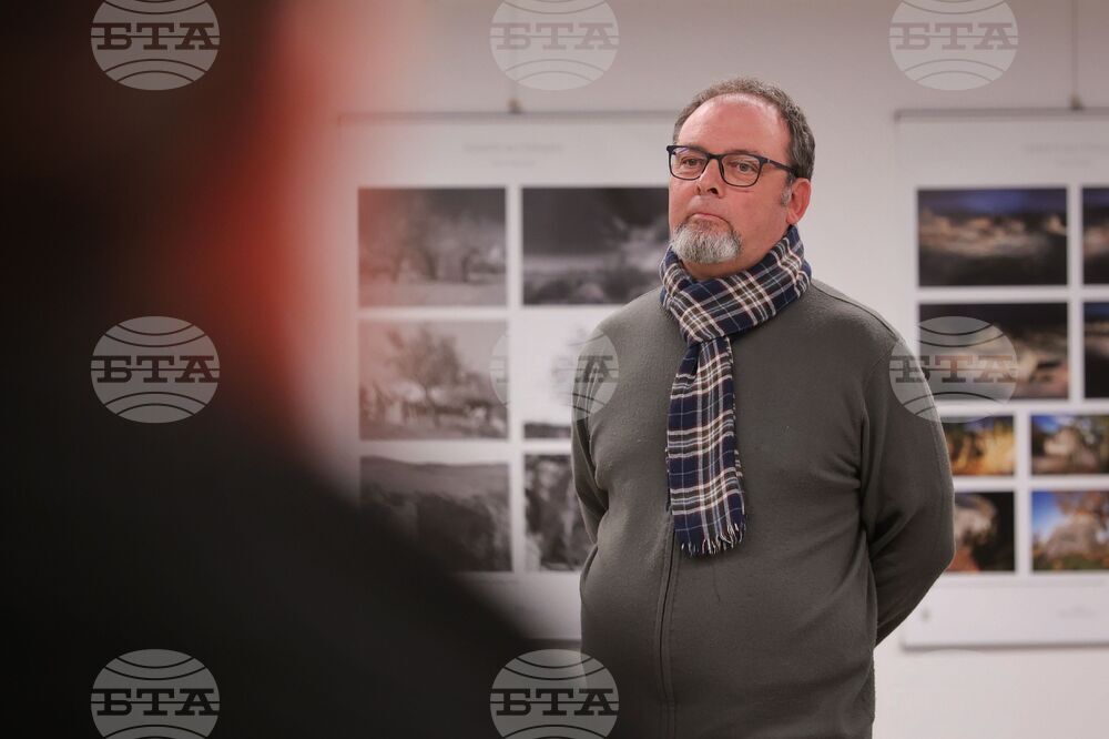 Бургас - Национална художествена академия - изложба - фотография