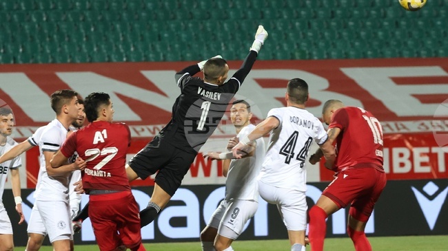 Христо Янев обяви групата на ЦСКА за домакинството срещу Локомотив София