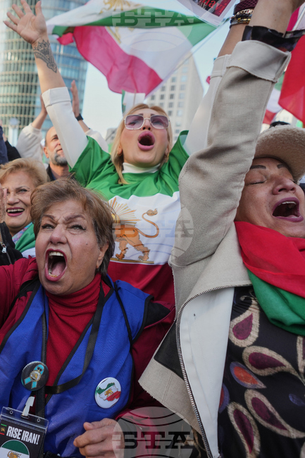 Top Vertical Photos Photo Gallery