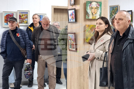 Ямбол - изложба „Молитва за пролет“ на Ваня Велева - откриване