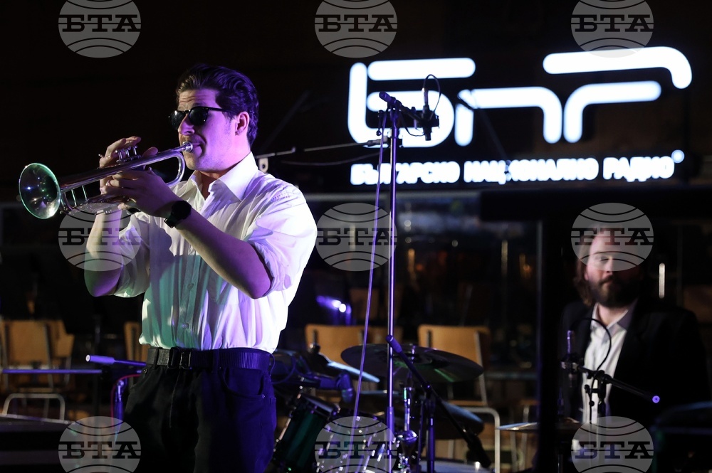 Мултимедиен спектакъл „Гласът на моето детство“ отбелязва 90-годишнината на актьора Асен Кисимов