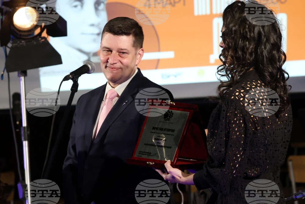 Мултимедиен спектакъл „Гласът на моето детство“ отбелязва 90-годишнината на актьора Асен Кисимов