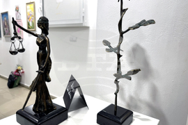 Казанлък - изложба - „Женското начало“