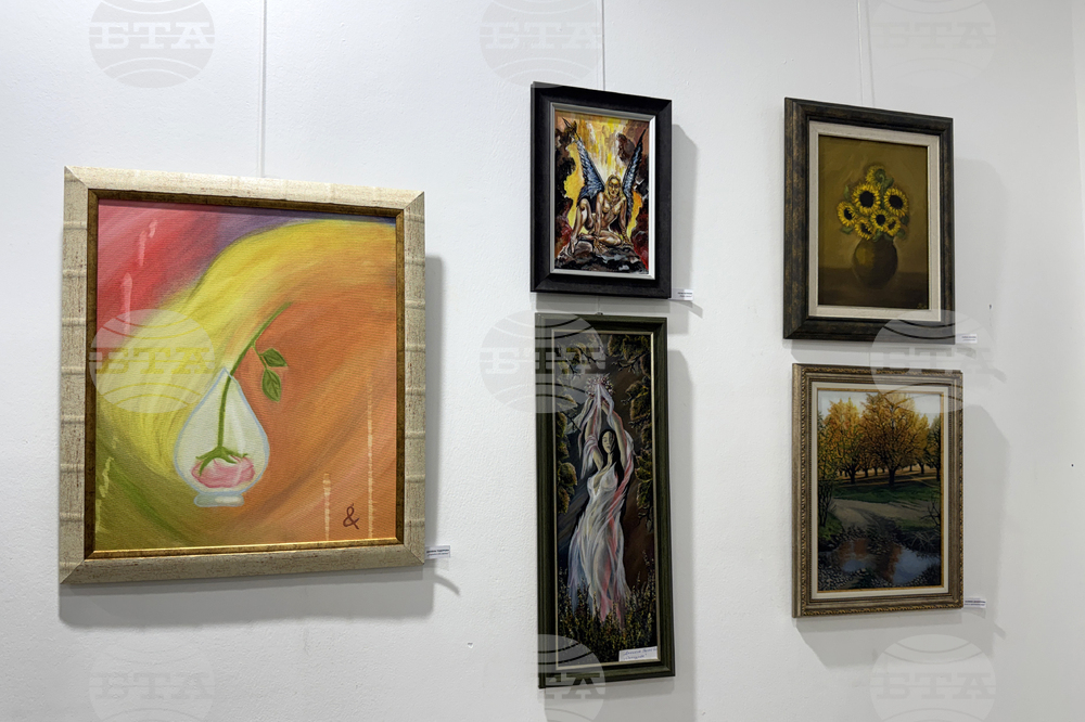 Казанлък - изложба - „Женското начало“