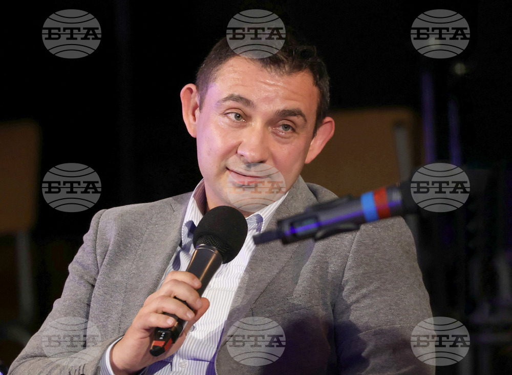 Мултимедиен спектакъл „Гласът на моето детство“ отбелязва 90-годишнината на актьора Асен Кисимов