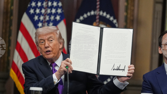 Тръмп сключи споразумение с водещи технологични компании за предотвратяване на покачването на цените на електроенергията