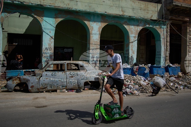 APTOPIX Cuba Blackout