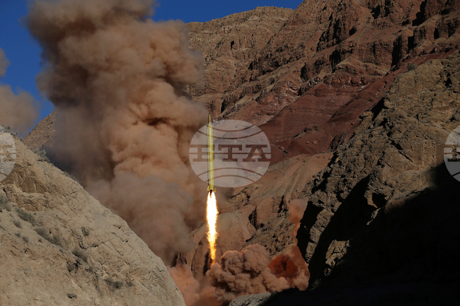 Иран заяви, че е атакувал американска военновъздушна база в Северен Ирак