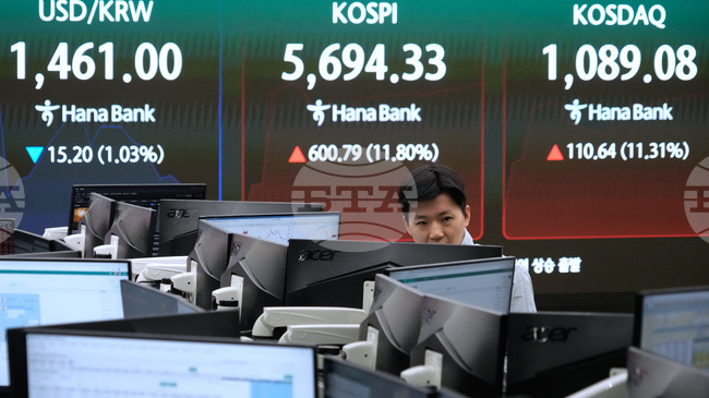 Индексите в Токио и Сеул регистрират значителни ръстове в азиатската търговия, следвайки тенденцията на Уолстрийт