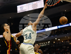 Hawks Bucks Basketball