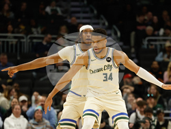 Hawks Bucks Basketball