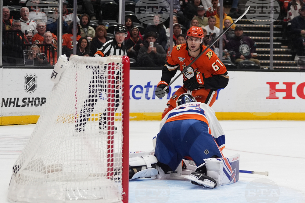 Islanders Ducks Hockey