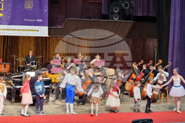 Варна - НУИ „Добри Христов" - пролетен концерт