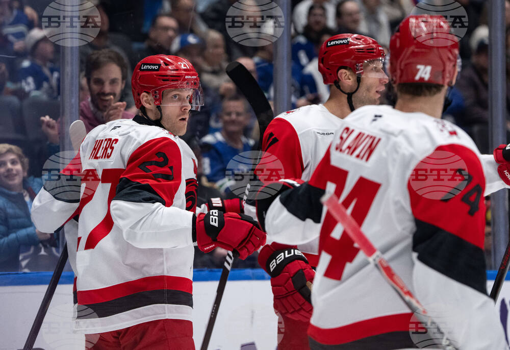 Hurricanes Canucks Hockey