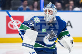 Hurricanes Canucks Hockey