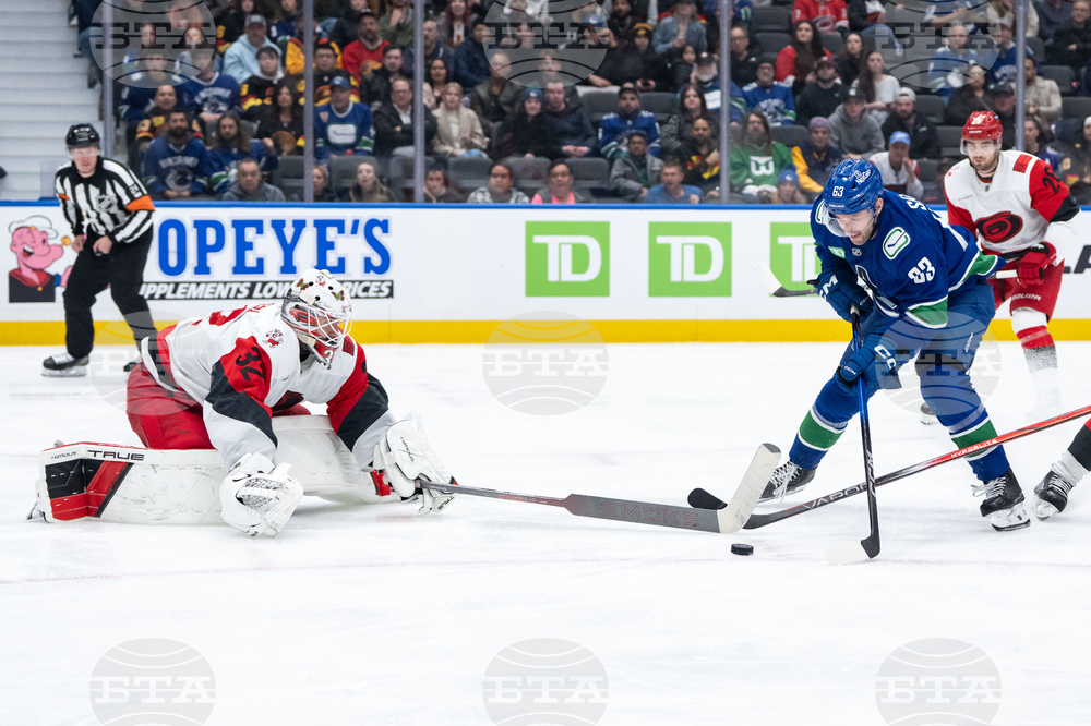 Hurricanes Canucks Hockey