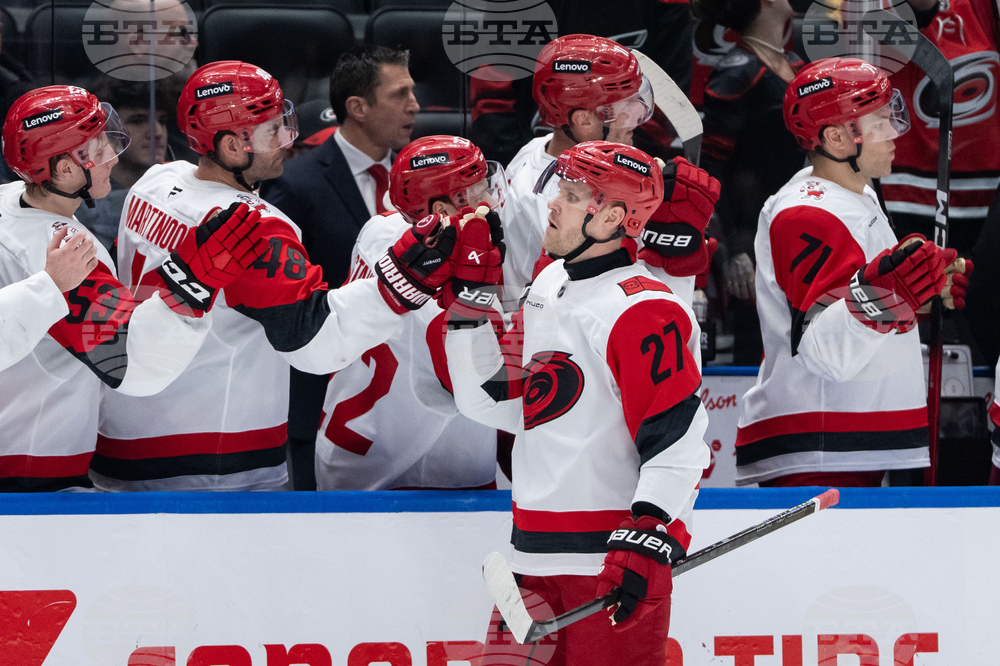 Hurricanes Canucks Hockey