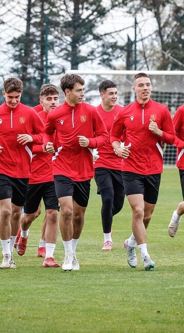 Българският талант Калоян Божков попадна за първи път в групата на мъжкия тим на Динамо (Загреб)