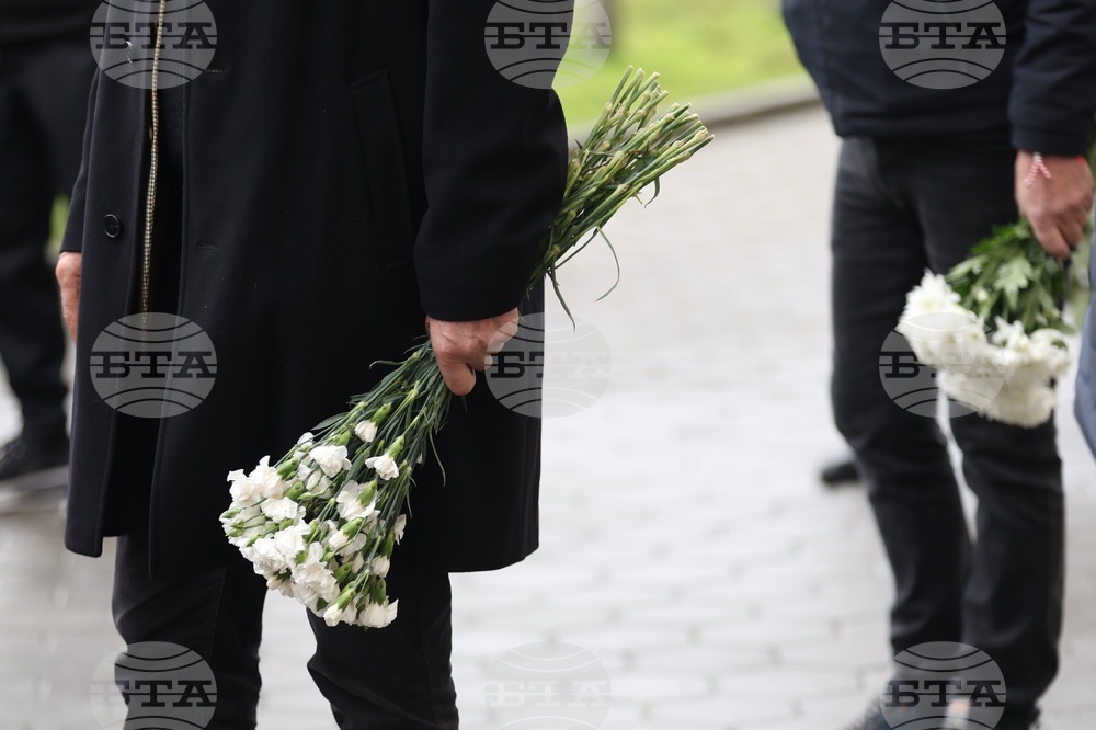 Георги Велинов - поклонение