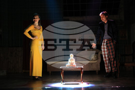 Русе - театър - "Комедия на тъмно" - премиера