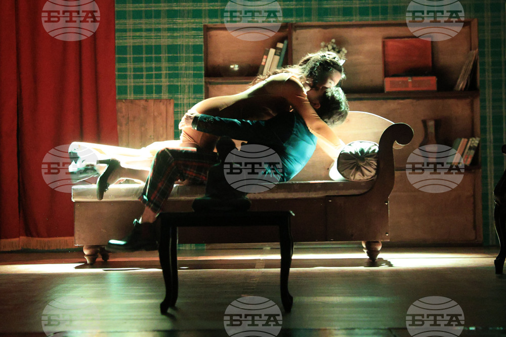 Русе - театър - "Комедия на тъмно" - премиера