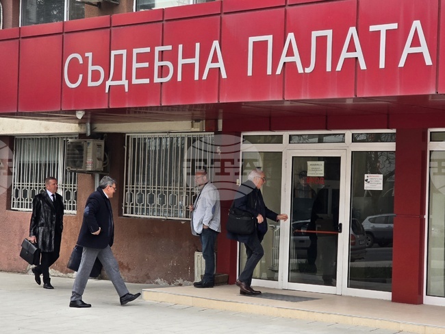 С разпит на двама и смяна на адвокат премина поредното заседание по делото за катастрофата от 2019 г., по която един от обвиняемите е Лютви Местан 