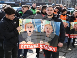Протест срещу президента на Федерацията по вдигане на тежести Стефан Ботев