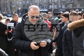 Протест срещу президента на Федерацията по вдигане на тежести Стефан Ботев