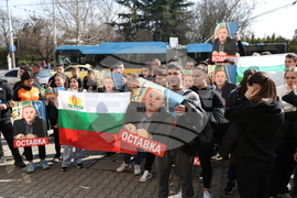 Протест срещу президента на Федерацията по вдигане на тежести Стефан Ботев