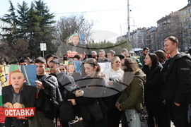 Протест срещу президента на Федерацията по вдигане на тежести Стефан Ботев