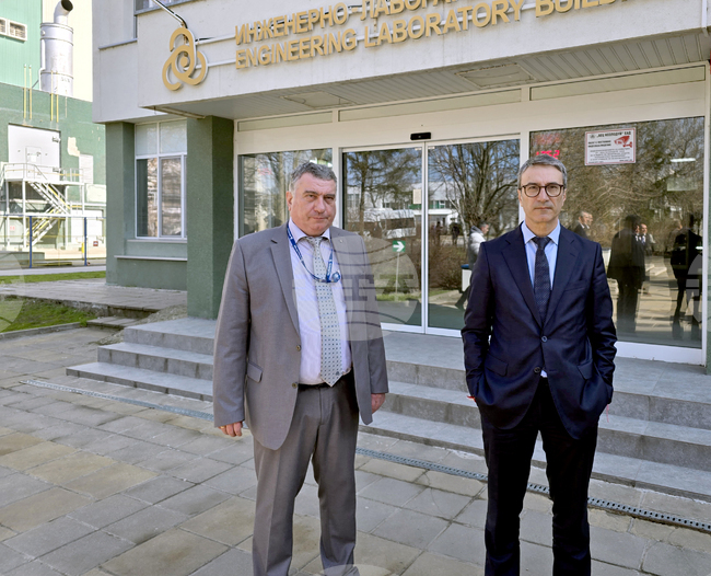 Доставчиците от Русия не са крайно надеждни като реакция, каза Трайчо Трайков по повод честите спирания на 6-и блок на АЕЦ "Козлодуй" заради дефект на мембрани