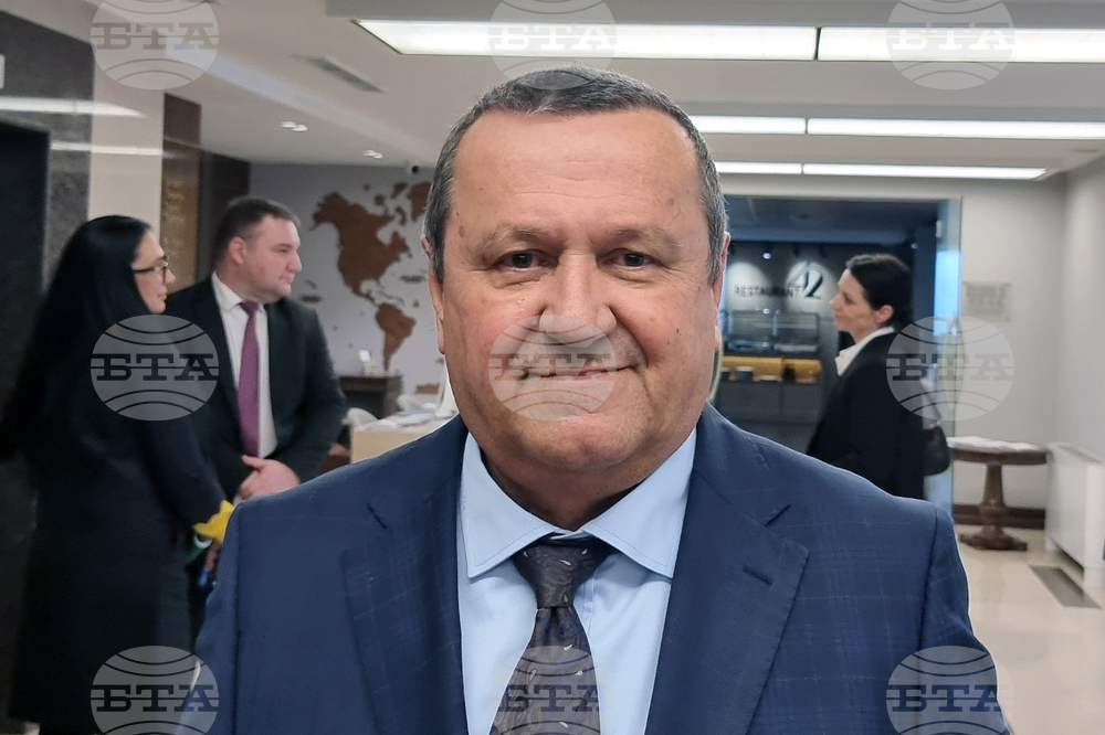 Пловдив - министър Хасан Адемов - пенсии