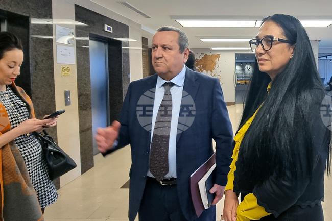  Пловдив - министър Хасан Адемов - пенсии