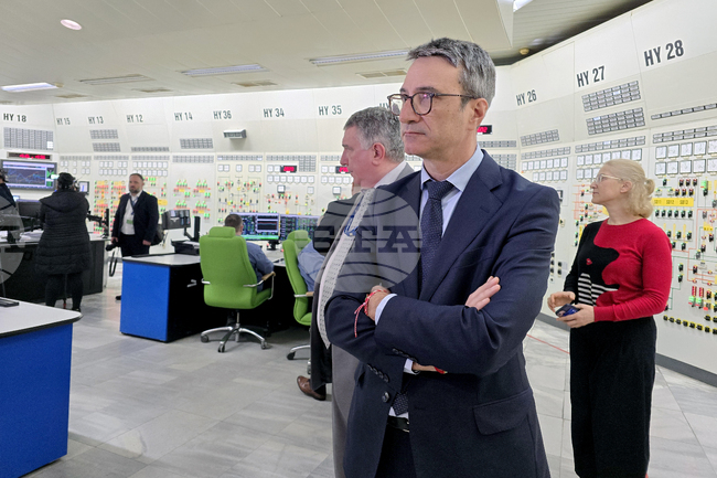 Suppliers from Russia "Not Extremely Reliable", Energy Minister Says during Inspection at Kozloduy NPP
