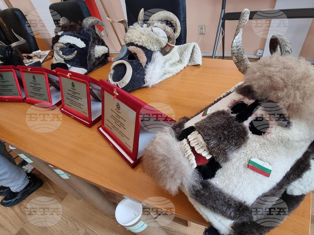 Кметът на Кюстендил връчи днес награди на победителите от тазгодишното издание на фестивала „Джамала“