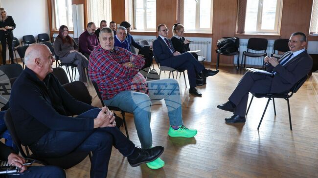 Министър Димитър Илиев се срещна с представители на спортните федерации 