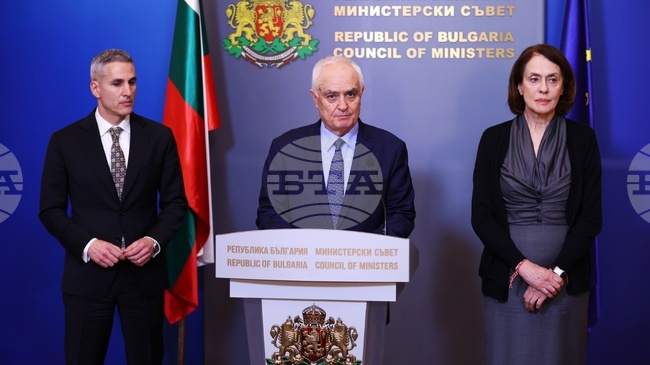 Взети са мерки за усилване на противовъздушната отбрана на страната, съобщи служебният министър Запрянов 