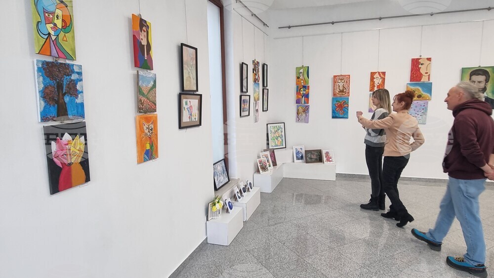 Хасково - ОУ "Шандор Петьофи" - изложба