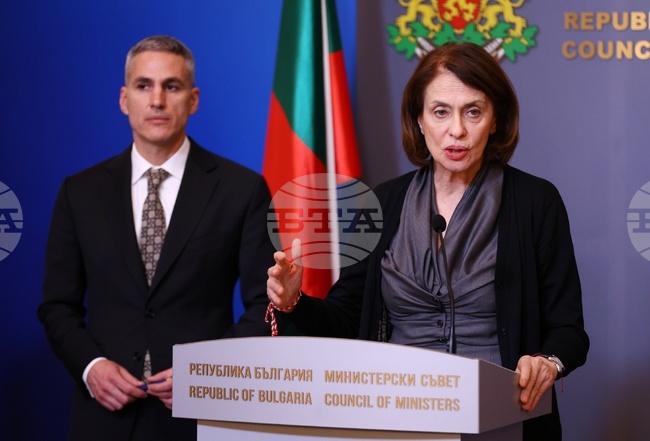 Evacuation of Bulgarians from Middle East Continues in Organized Manner – Foreign Minister
