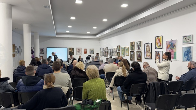 Rose Producers, Rose Processors, Experts Discuss Sector Problems, Necessary Legislative Changes