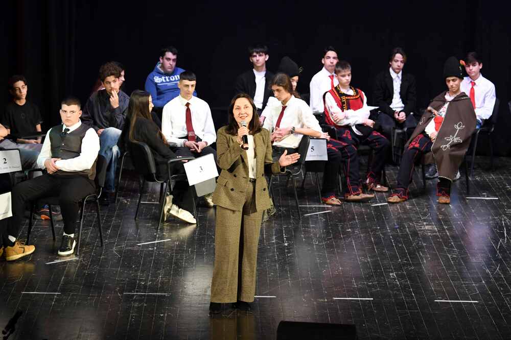 Зам.-кметът Надежда Чакърова: „Нека приемем викторината като провокация да познавате историята си, която ни е съхранила като българи“