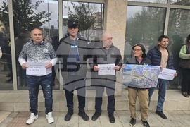 Петрич - Общинска администрация - протест на жители на село Старчево