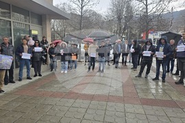 Петрич - Общинска администрация - протест на жители на село Старчево