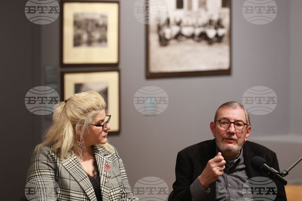 Софийска градска художествена галерия - Книжно издание „Повече от една снимка. История на българската фотография ХХ век“