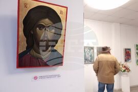 Ямбол - „Тя” - изложба - откриване