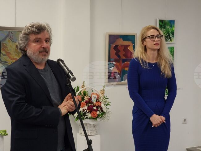 Ямбол - „Тя” - изложба - откриване