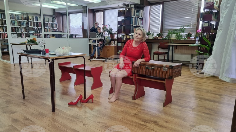 Търговище - моноспектакъл - Геновева Диманова