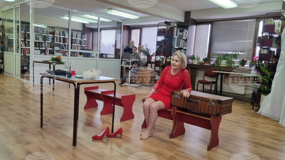 Моноспектакълът “Любов на жена” бе представен в Търговище